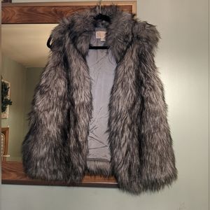 NWOT Michael Kors faux fur vest